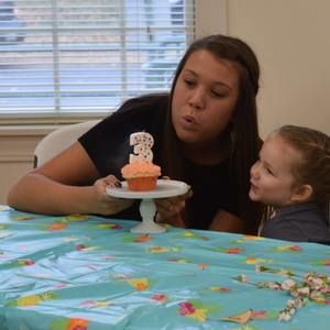 Meet your Posher, Cami